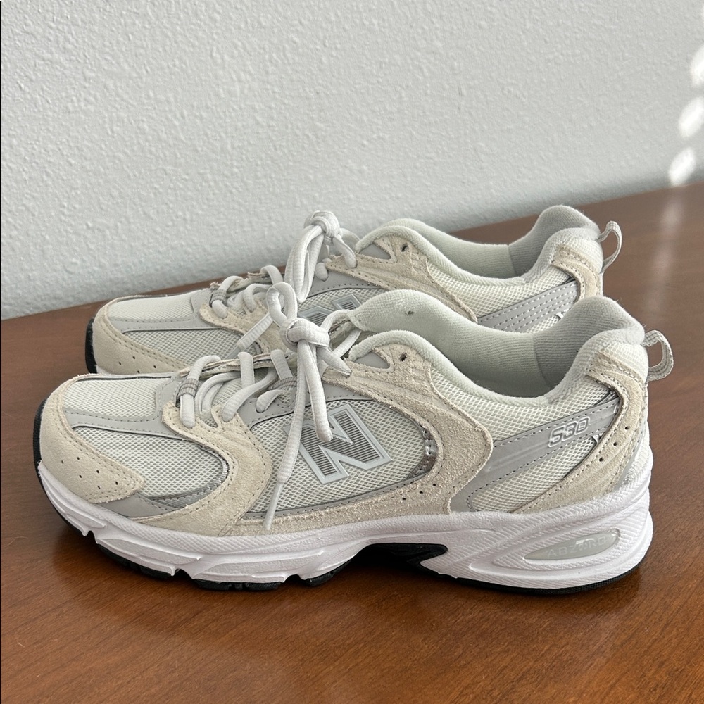 New Balance Women's Beige and Light Gray Sneakers